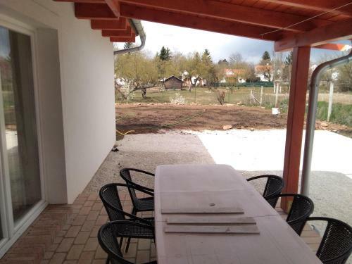 Atilla Vend�gh�z 2