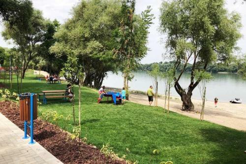 Romantic Holiday Cottage By The Danube