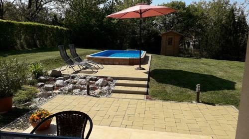 Hostal Cseresznyevir�g Vend�gh�zak