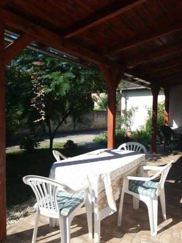 Hostal Vincze Vend�gh�z
