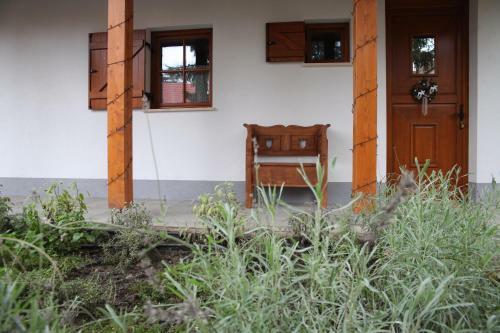 Villa D�me's Point