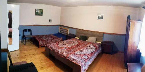 Pusztakisfalu Vend�gh�z