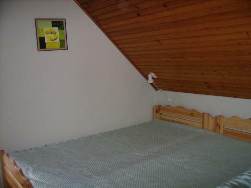 Gy�ngyi Vend�gh�z