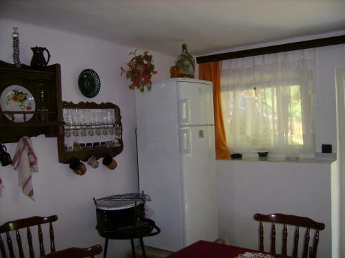 Gy�ngyi Vend�gh�z