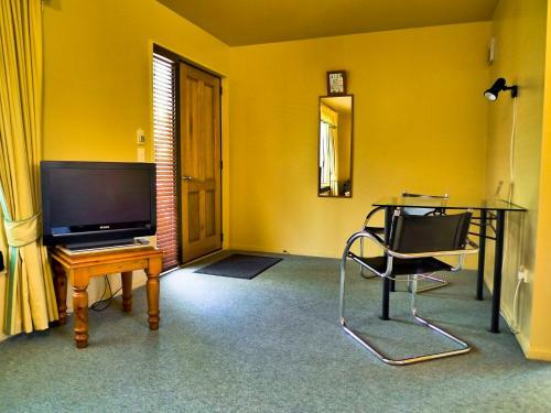 Glenalvon Lodge Motel