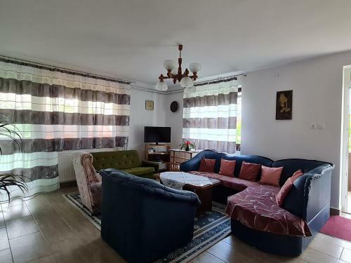 Gy�ngyvir�g Apartman Lenti