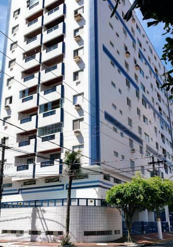 Belo Apartamento Ha 50m Da Praia