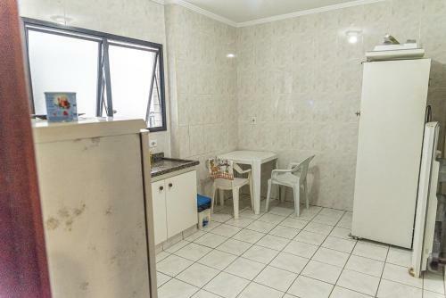 Apartamento Apto Com Wi-fi E Vista Do Mar Da Praia Grande-sp