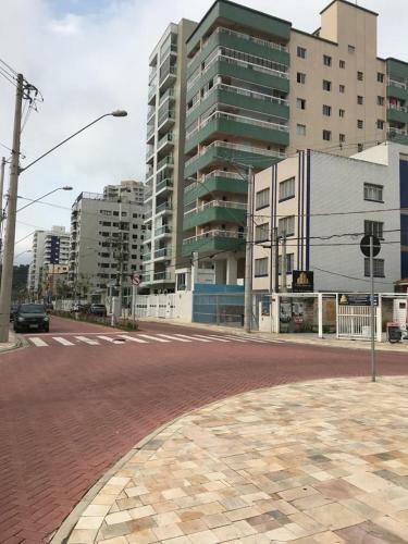 Apartamento Apto Canto Do Forte, Iluminado E Arejado.