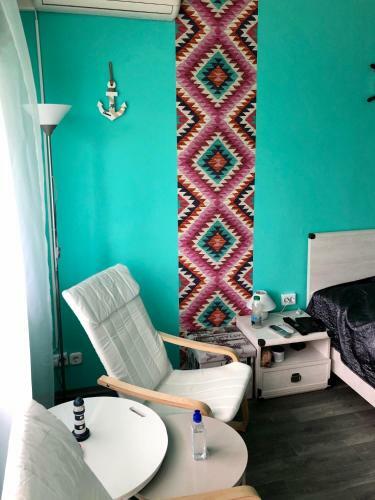�va Apartman, Helikon-liget