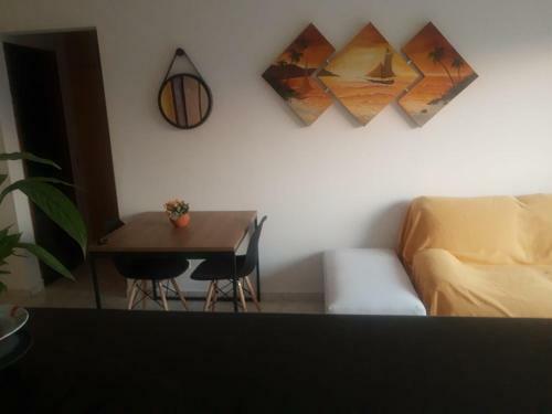 Apartamento Condom�nio Frente Mar