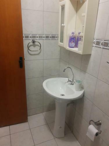 Apartamento Condom�nio Frente Mar