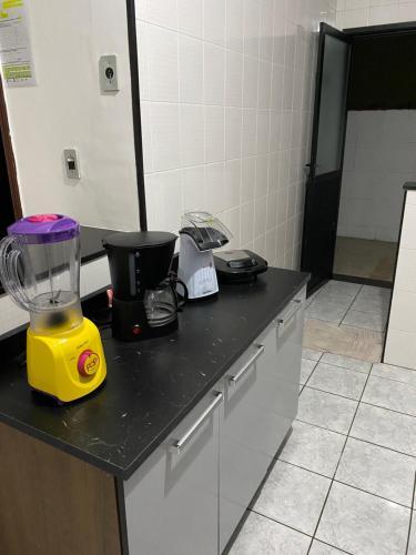 Apartamento Ap Vila Guilhermina Com Quintal (praia Grande)