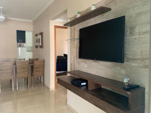 Apartamento Apto No Canto Do Forte. A P� Pra Praia E Balada.