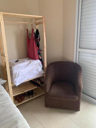 Apartamento Apto No Canto Do Forte. A P� Pra Praia E Balada.