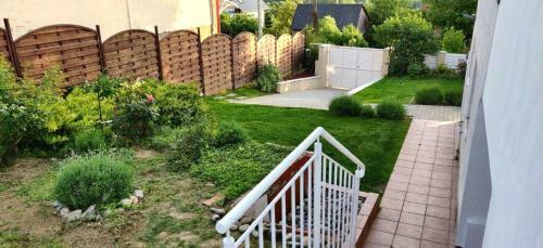 Eleven Apartman House