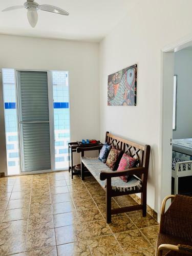 Apartamento T�rreo/30 Mts Da Praia
