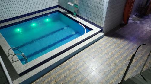Casa Com Piscina Para Temporada Em Praia Grande -sp