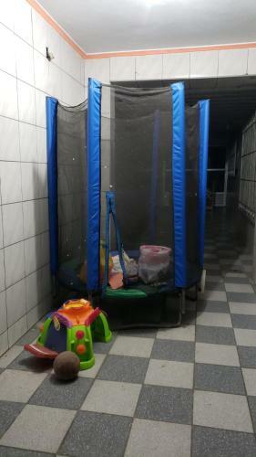 Casa Com Piscina Para Temporada Em Praia Grande -sp