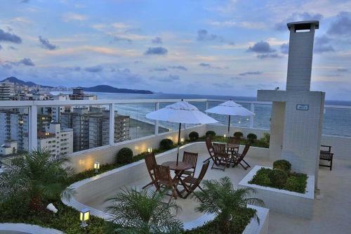 Apartamento 50 Metros Da Praia, 16� Andar Com Vista Pro Mar
