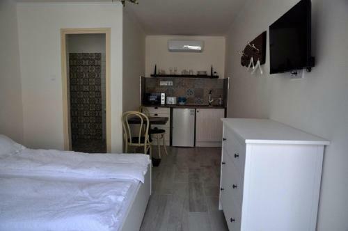 Hostal River Apartment