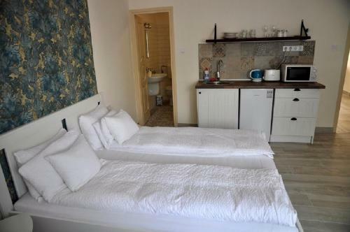 Hostal River Apartment
