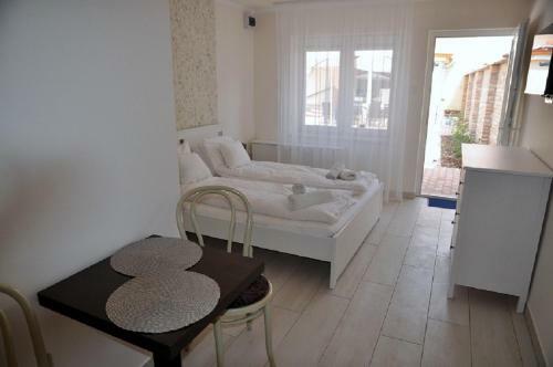 Hostal River Apartment