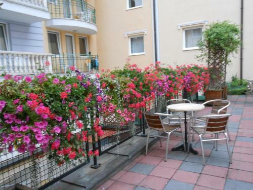 Pallace Wellness Apartment