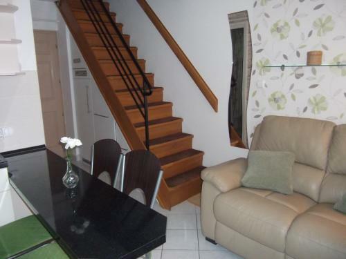 R�zsa Apartman