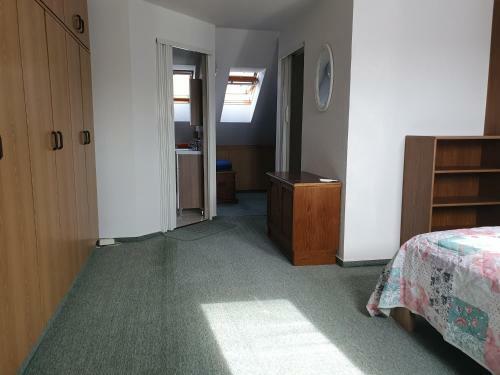 Flower Apartment