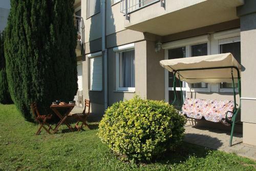 Apartment With Swing