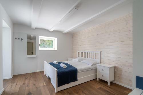 Bed & Breakfast R�zsabors H�v�z