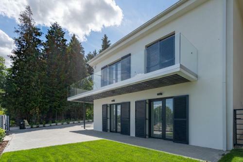 Bed & Breakfast R�zsabors H�v�z