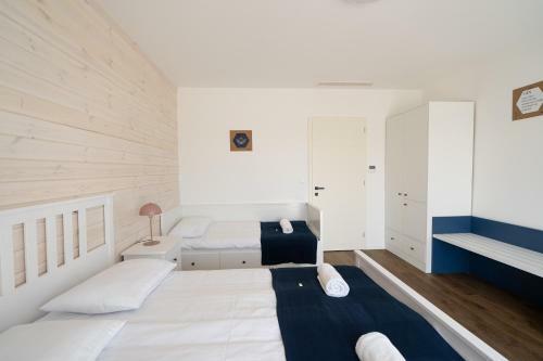 Bed & Breakfast R�zsabors H�v�z