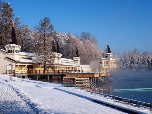 Best Relax H�v�z Apartman