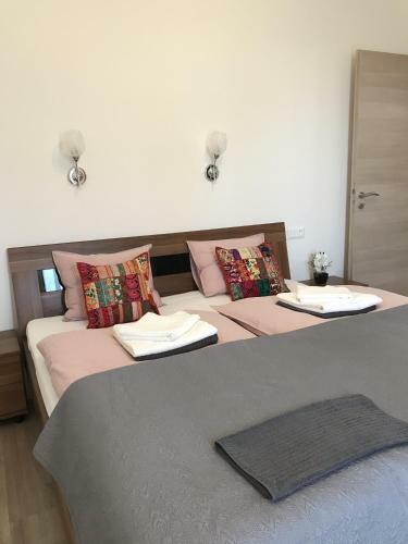 Edmond Apartment