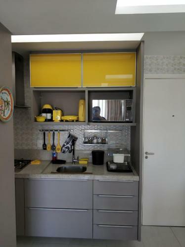 Apartamento Muro Alto Condom�nio Clube