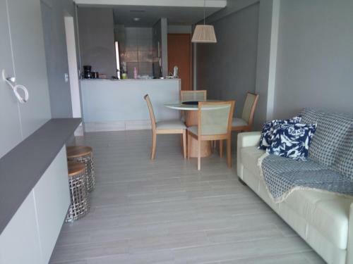 Apartamento Condom�nio Polin�sia