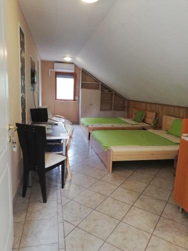 Apartamento Tessedik Vend�gh�z