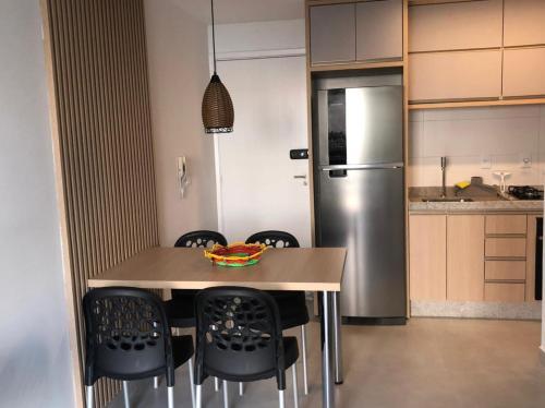 Apartamento Muro Alto Condom�nio Clube