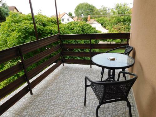 Wessel�nyi Apartmanh�z