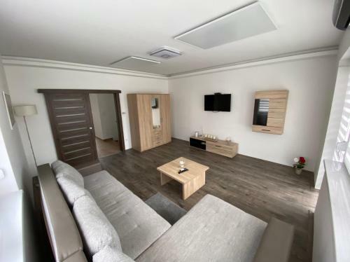 Hajnal Apartmanh�z