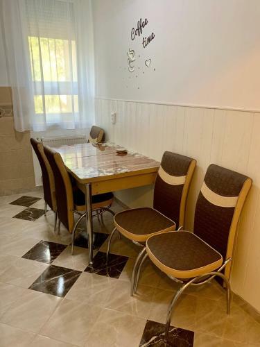 Anita Apartman