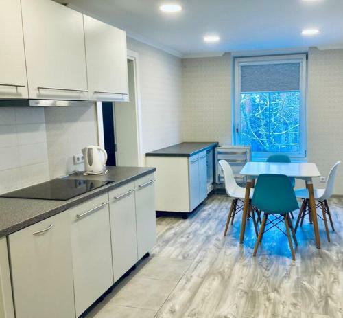 Apartamento Rusn? Island-spacious 2 Br Apt Near River