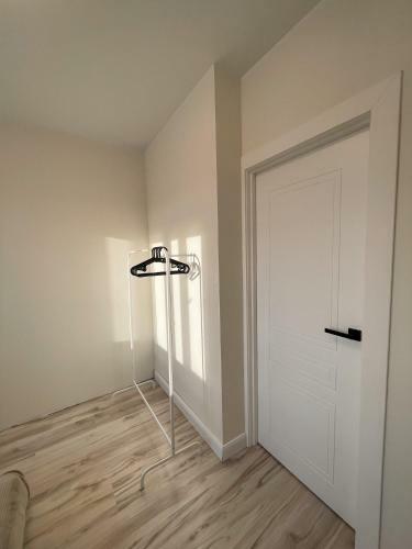 Bright Apartment In Ukmerge