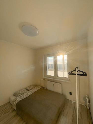 Bright Apartment In Ukmerge