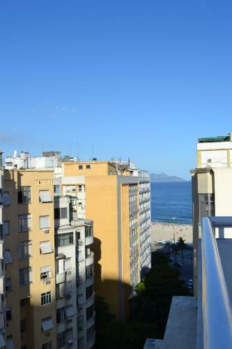 Roxy Apartments