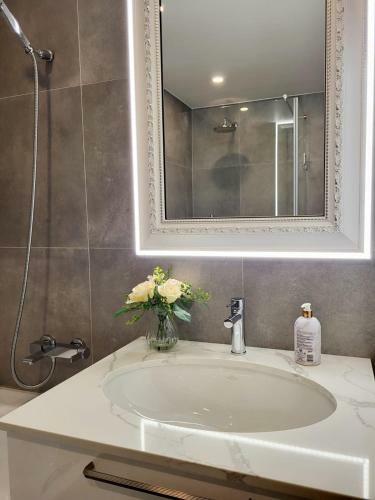 E.d. Luxury Apartaments