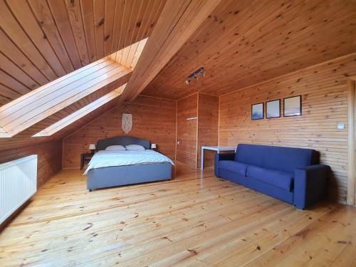 Riverside Holiday House Apartments
