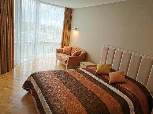 Apartamentai Elija Su Vaizdu ? J?r?